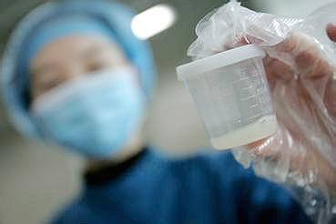 男性尿无力是怎么回事